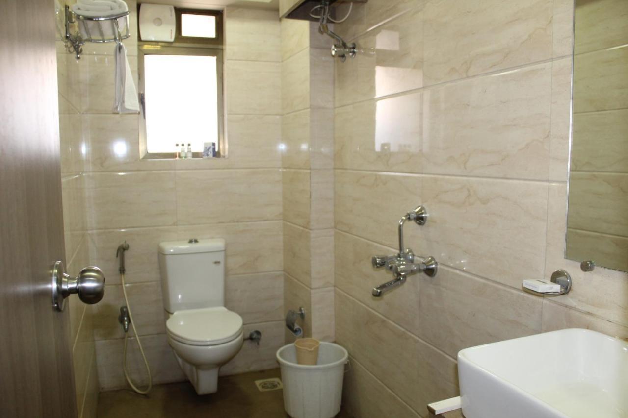 Maxxvalue - Service Apartment Marol มุมไบ ภายนอก รูปภาพ